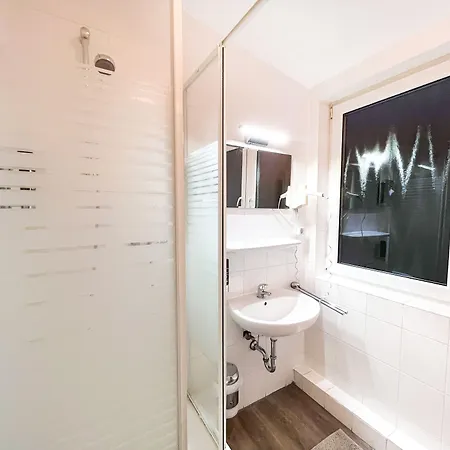 West Frankfurt Centre 3* Франкфурт-на-Майне