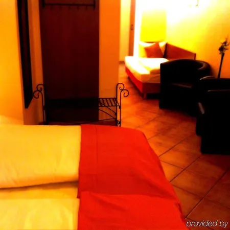 West Frankfurt Centre 3*
