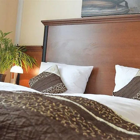 시티 웨스트 호텔 3*