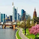 West Frankfurt Centre 3*