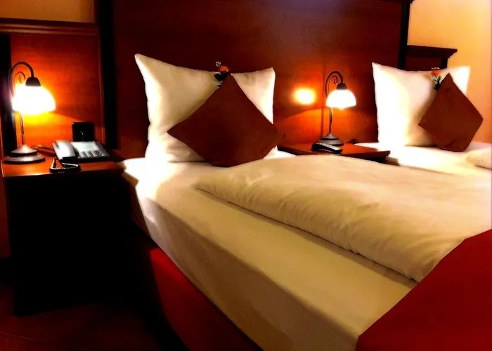 シティ ウエスト ホテル