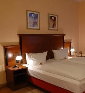 西部城市酒店 3*